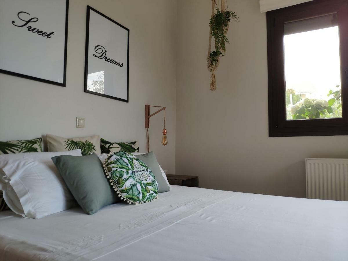 Olive Tree Cottage 2 Néa Péramos 外观 照片