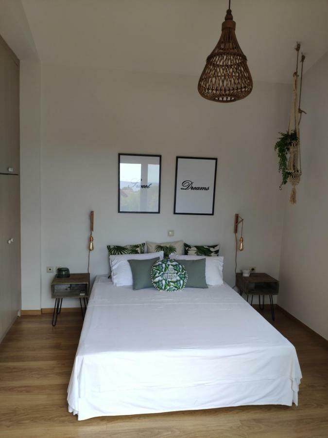 Olive Tree Cottage 2 Néa Péramos 外观 照片