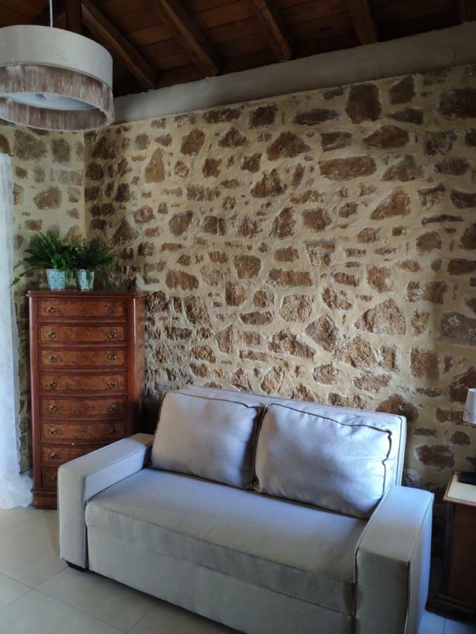 Olive Tree Cottage 2 Néa Péramos 外观 照片