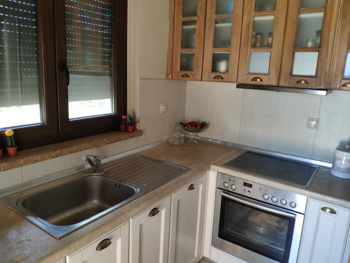 Olive Tree Cottage 2 Néa Péramos 外观 照片