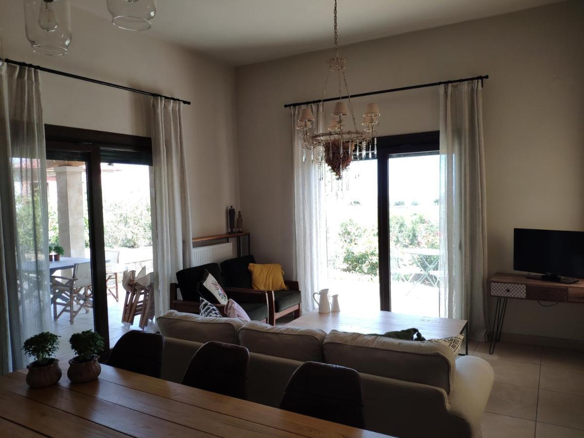 Olive Tree Cottage 2 Néa Péramos 外观 照片