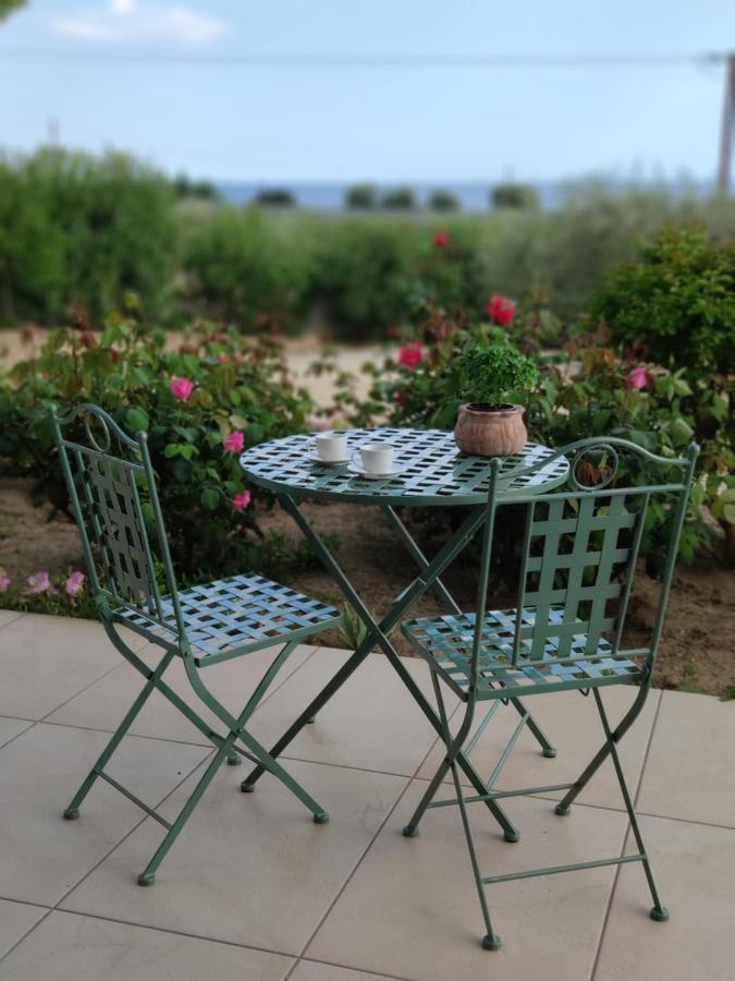 Olive Tree Cottage 2 Néa Péramos 外观 照片